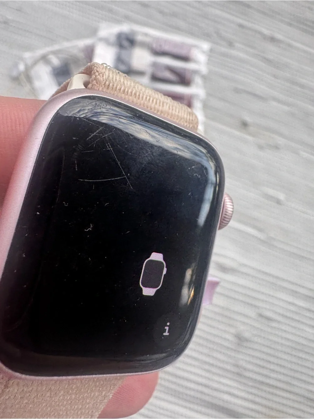 Apple Watch Series 9 GPS + Cellular 41mm Pink